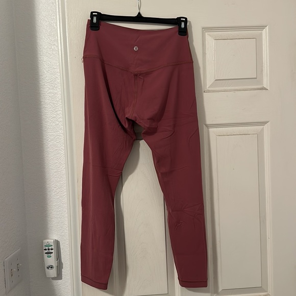 LuLulemon Mauve Align Legging - Picture 2 of 4